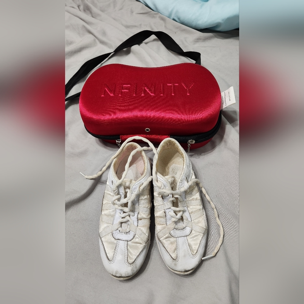 Nfinity Evolution shoes w/case